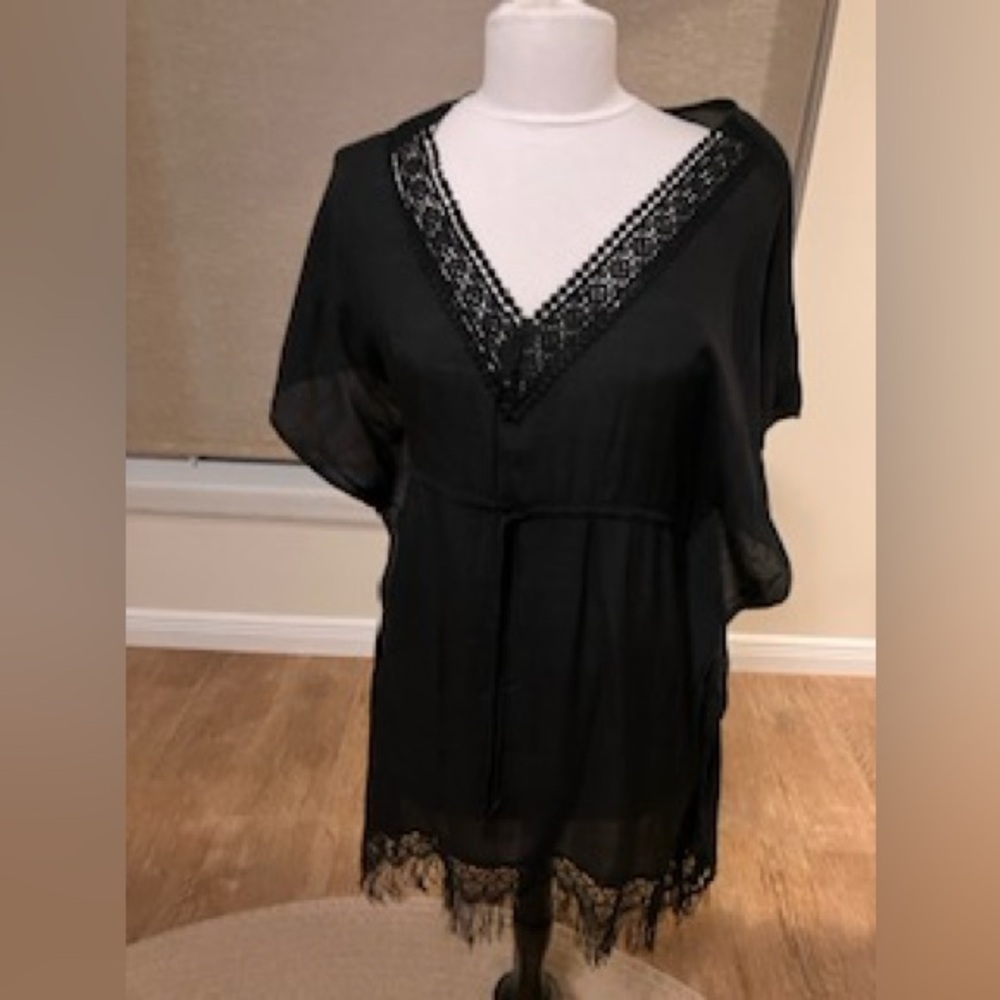 Elegant Black Lace Trim Women's dress